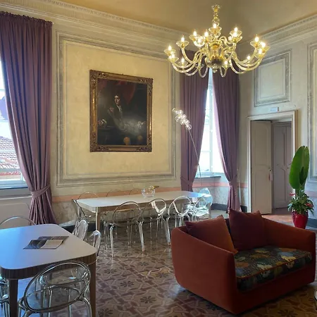 Bed & Breakfast Palazzo Ricardi D'hotes 4*