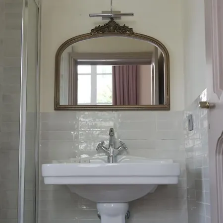 Palazzo Ricardi D'hotes Oda ve Kahvaltı *